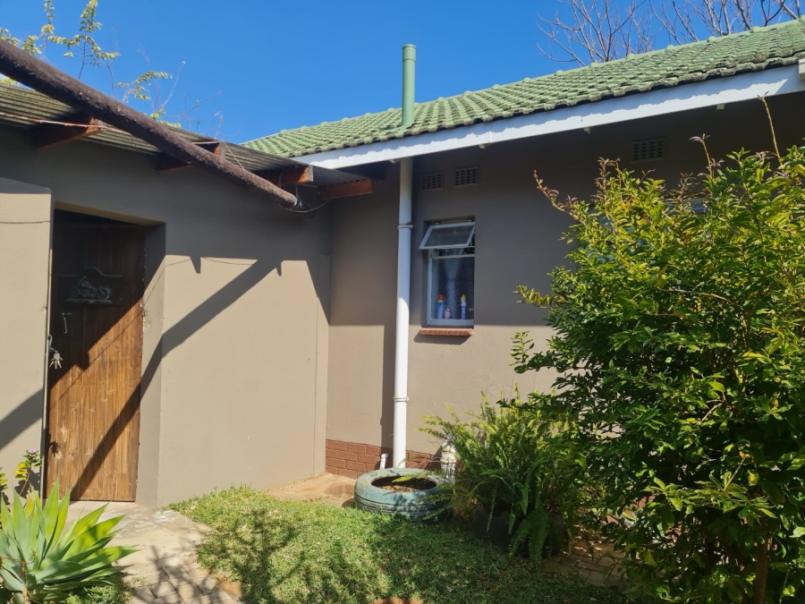 3 Bedroom Property for Sale in Protea Park North West